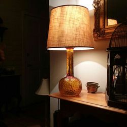 Vintage Amber Bubbled Glass Table Lamp!