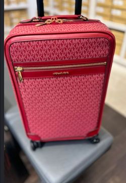 Michael Kors Carry on
