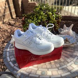 New Balance Women's 577 V1 Lace-Up Shoe, White, 8