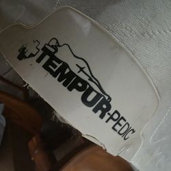 King Size Tempurpedic Mattress And Box Spring