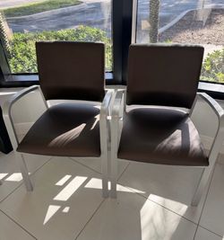 14 Lesro commercial chair - waiting room - doctors office