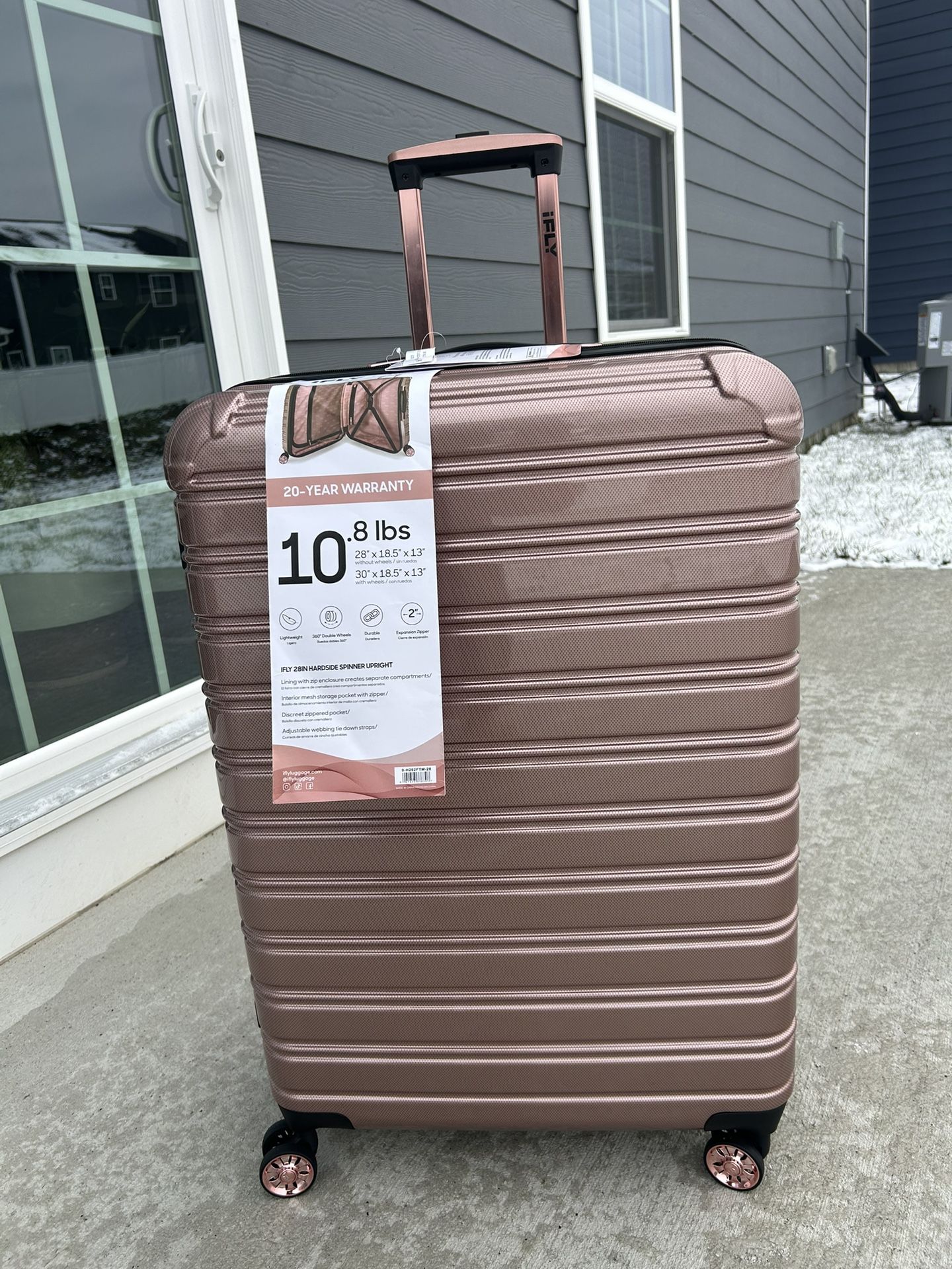 iFLY-28” HARDSIDE SPINNER UPRIGHT Luggage bag