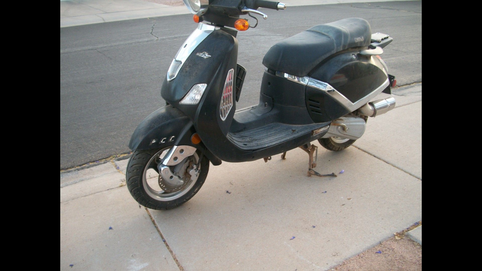 150cc Scooter