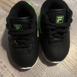 Fila Size 5