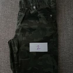 LEVI’S JOGGERS USED 