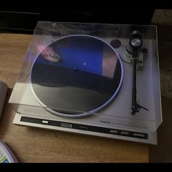 Vintage Record Player ONKYO DIRECT DRIVE AUTO-RETURN TURNTABLE CP-1017A
