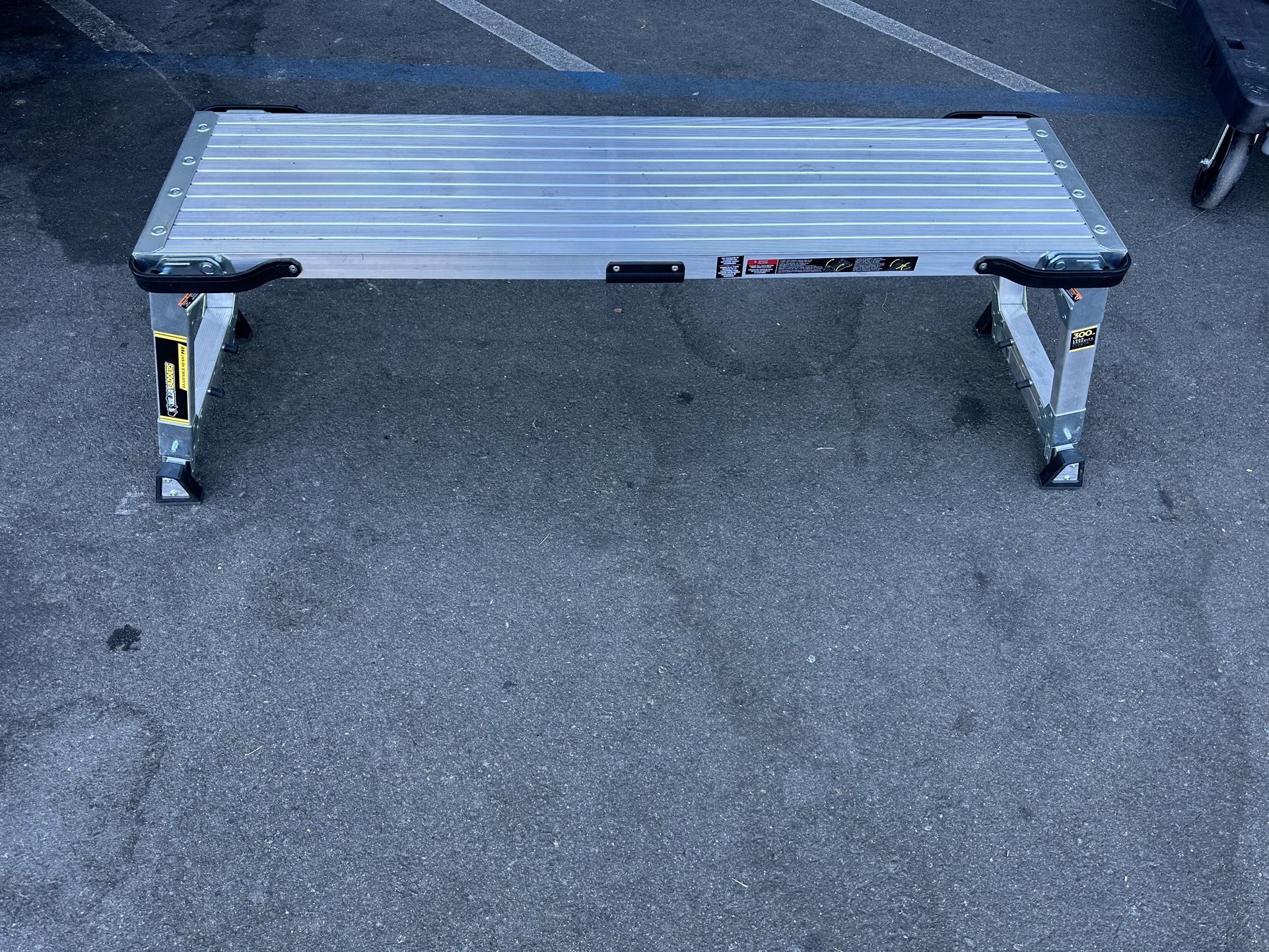 Gorilla Ladder Work Platform