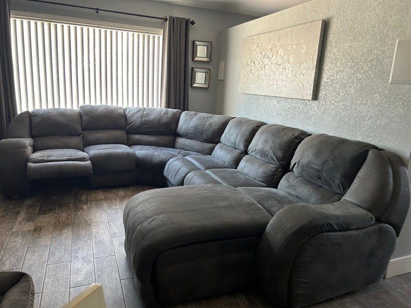 Suade Sectional 