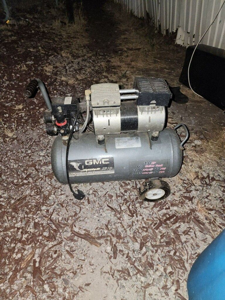 GMC Syclone 6310 Ultra Quiet 6.3 Gallon Air Compressor with Air Hose