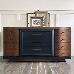 Vintage Mid Century Style Long Dresser / Buffet / Sideboard 
