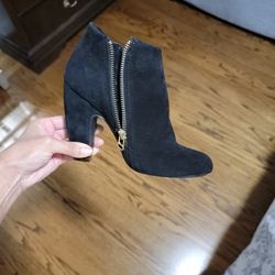 Like New - Steve Madden Suede Booties Size 5