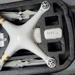 DJI PHANTOM 3 PROFESSIONAL DRONE