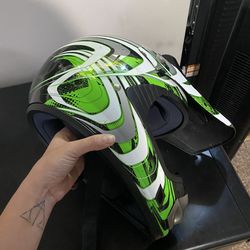Motorcycle helmet