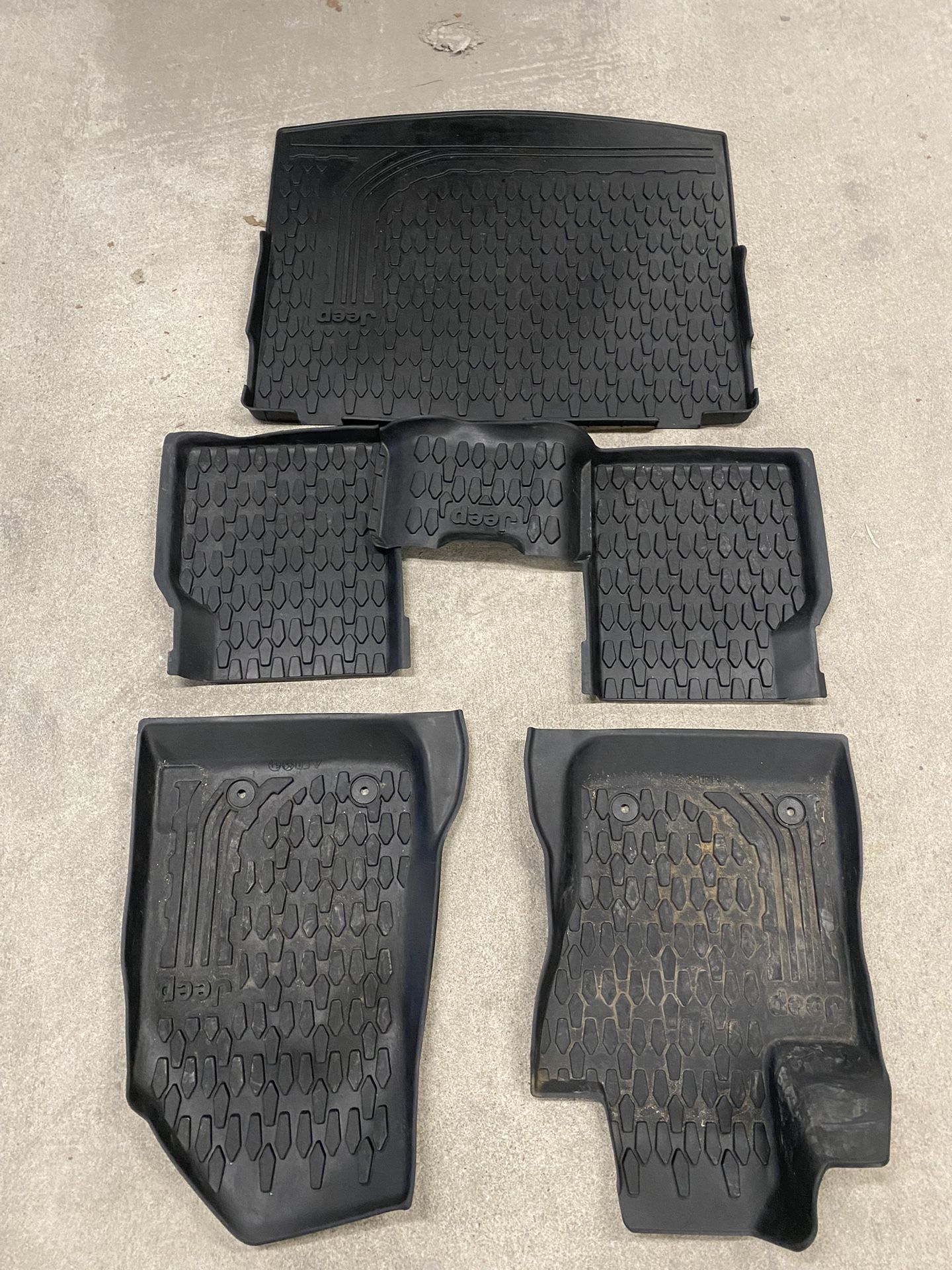 2018 jeep compass mats