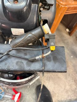 Small Gas Engine with Controls