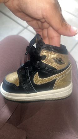 BABY NIKE SHOE SIZE 3C