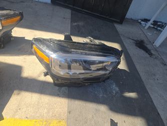 Right Hand Head Light 2023 Tacoma