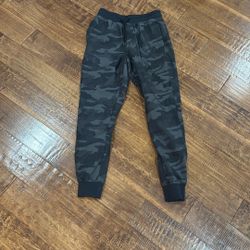 Men’s Small Under Armour Pants