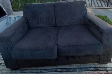 🛋️ Gray Loveseat Sofa