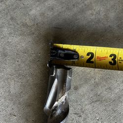 Roto hammer drill bit