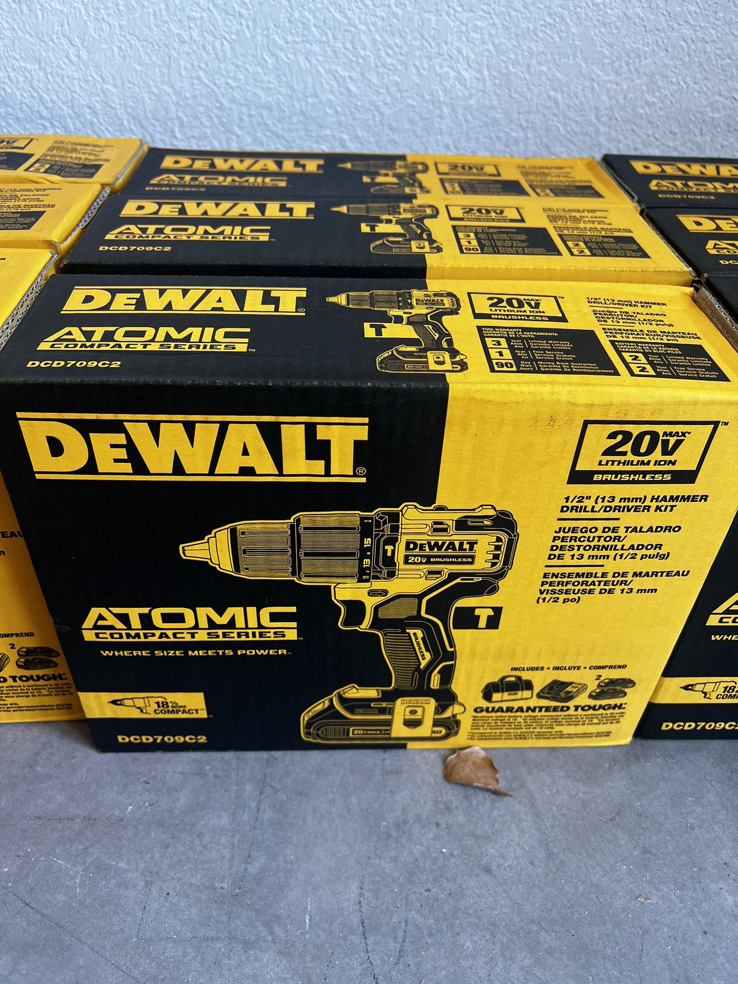 DEWALT ATOMIC 20V MAX Cordless Brushless Compact 1/2 in. Hammer Drill, (2) 20V 1.3Ah Batteries, Charger, and Bag