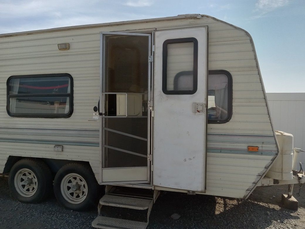 1993 PROWLER TRAVEL TRAILER for Sale in Visalia, CA OfferUp