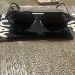 QUAY BLACK HIGH KEY MINI SUN GLASSES