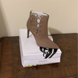 Nine West Boots Size 9