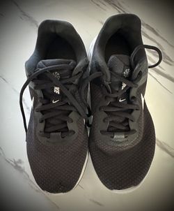 Running Shoes