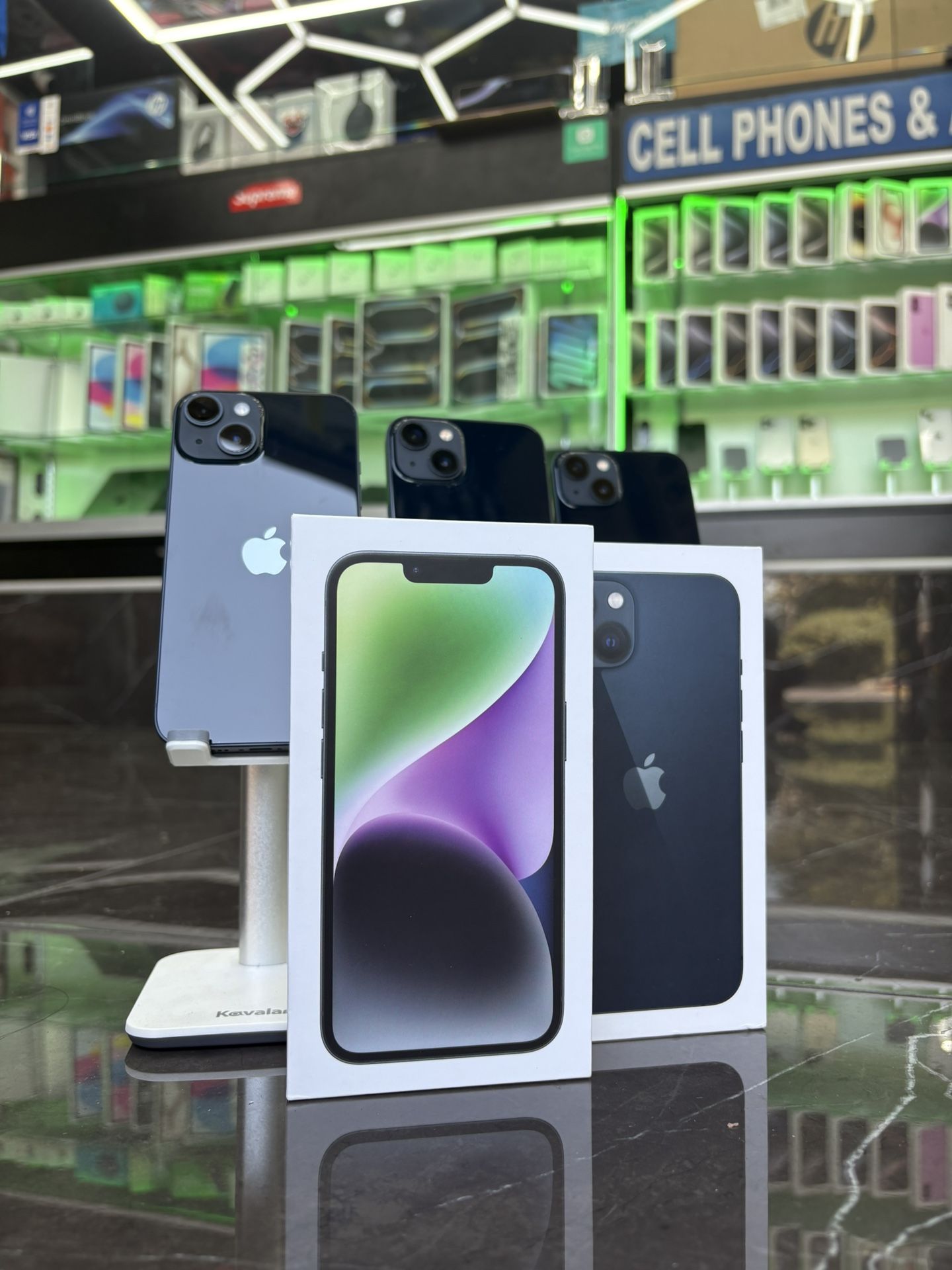 iPhone 13 & iPhone 14 (Take It Home In Payments/ llévalo a casa en pagos)