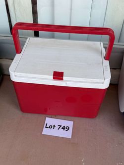 Igloo Ice Chest