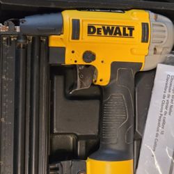 DeWalt Brad Nailer