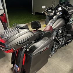 2017 Harley-Davidson Road Glide - Tons Of Upgrades!