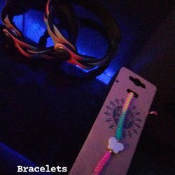 Bracelets 