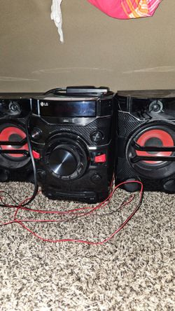 LG blue tooth cd boom box