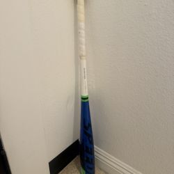 Easton bat