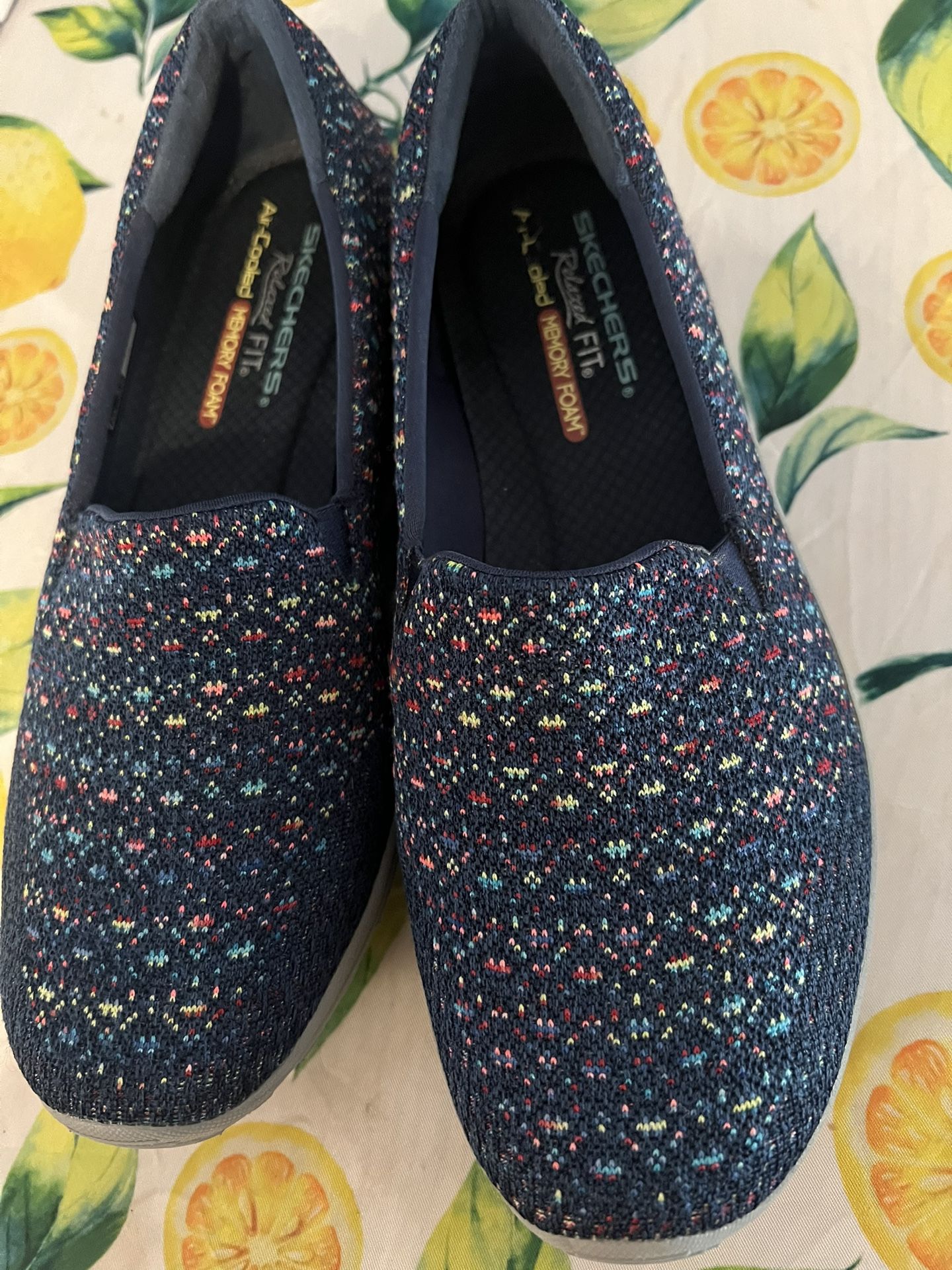 Skechers 8.5