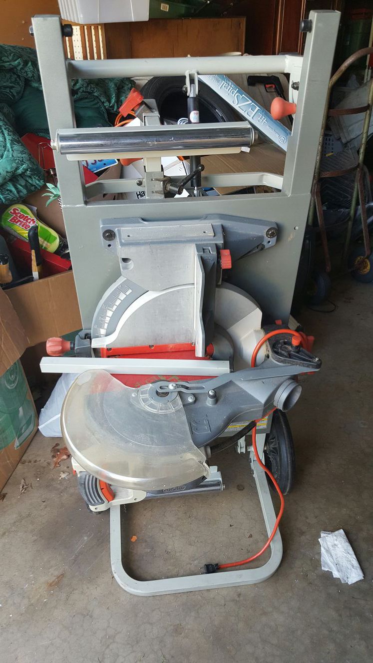 Ridgid MS-UV Miter Saw and Utility Vehicle Stand