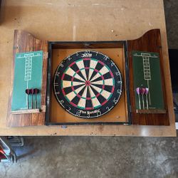Regulation Dart Board With Wood  “Cheers” Case