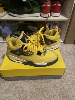 Retro Jordan 4 Lightning 