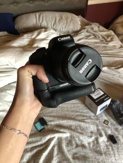 Canon rebel t6i complete setup with battery grip