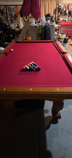 8' Pool Table – Great Condition – Includes Balls & Cue – Buyer Must Pick Up