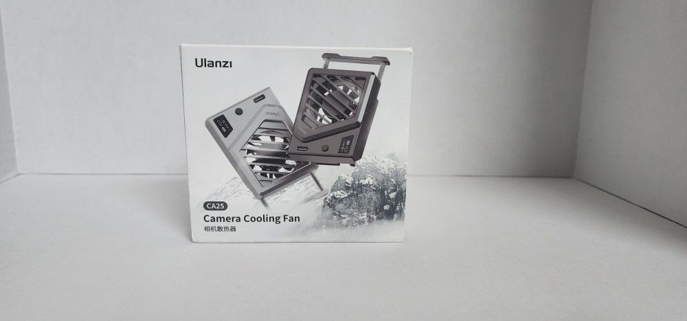 Ulanzi CA25 v2 Camera Cooling Fan - Black
(Open Box)