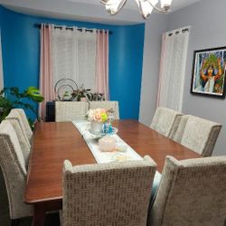 High Quality Canadel, Expandable Wood Dining Table