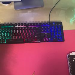 Gaming Keyboard Only Opened Box To Take Pictures