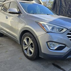 Hyundai Santa Fe XL awd