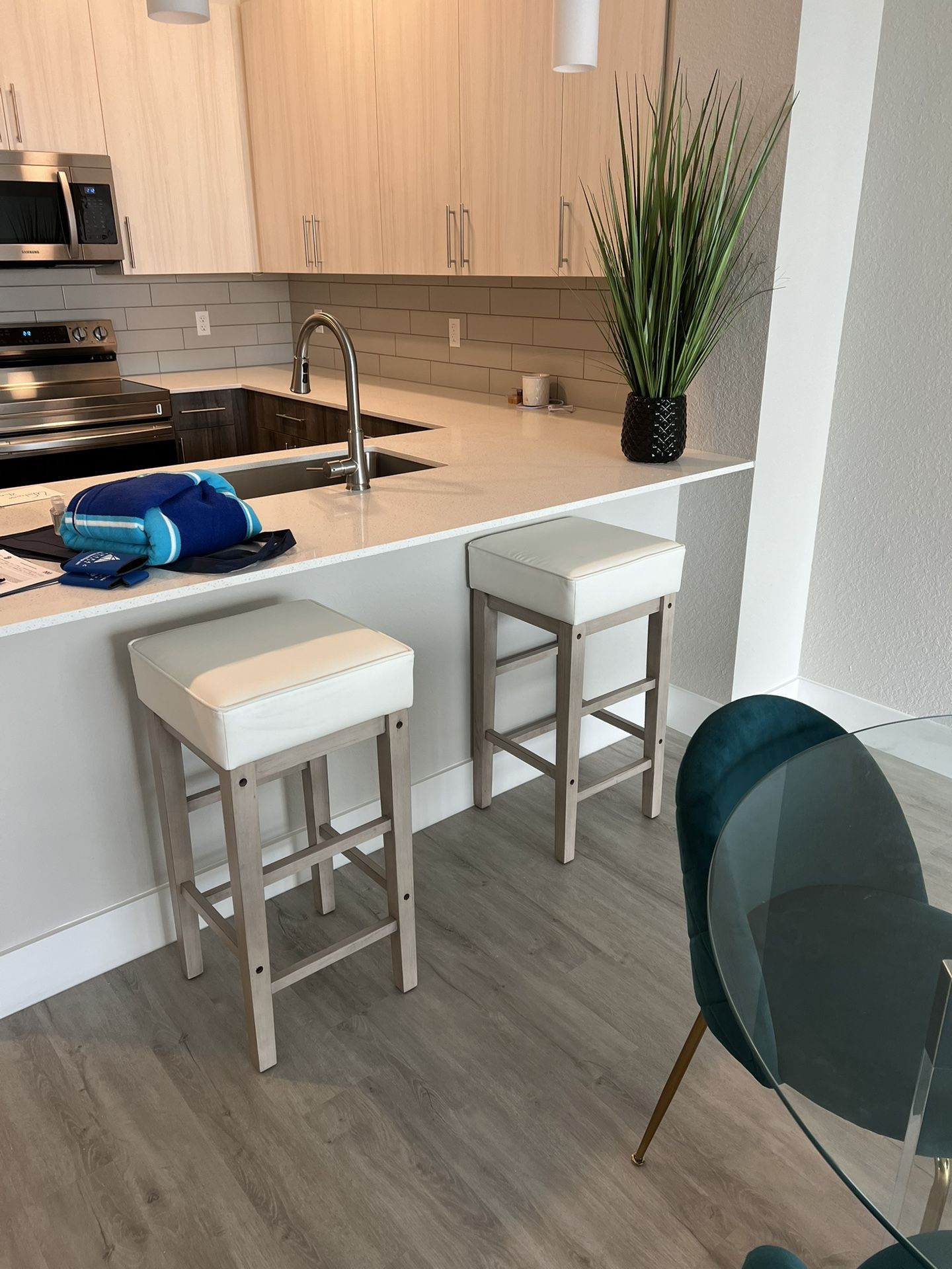 Leather Upholstered Kitchen Bar Stools