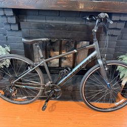 Specialized Crossroads Hybrid Bike