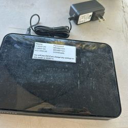 NETGEAR MODERN INTERNET - Used 30$ Good Condition 