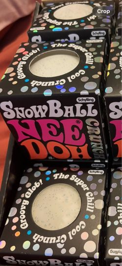 Snow ball crunch NeeDoh  (NEW)